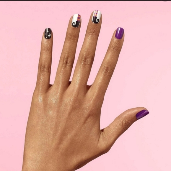 Dashing Diva Halloween Gel Nail Wraps - Picture 6 of 7